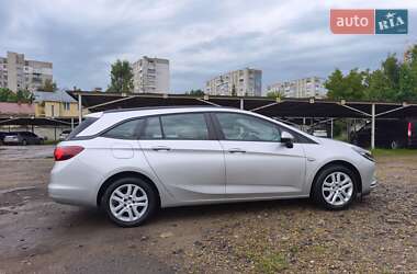 Универсал Opel Astra 2017 в 