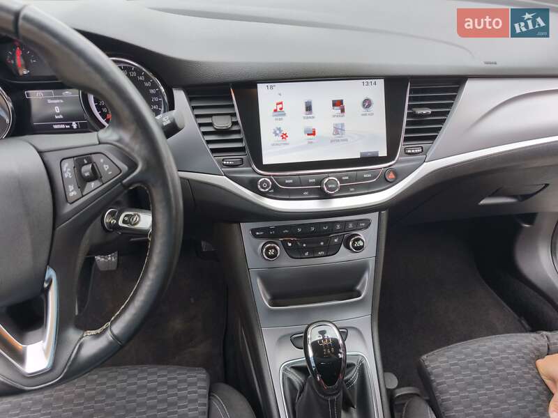 Универсал Opel Astra 2017 в Трускавце