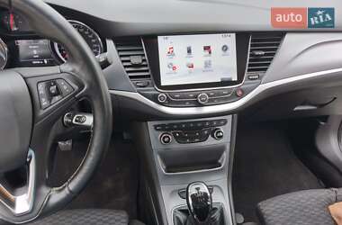 Универсал Opel Astra 2017 в 