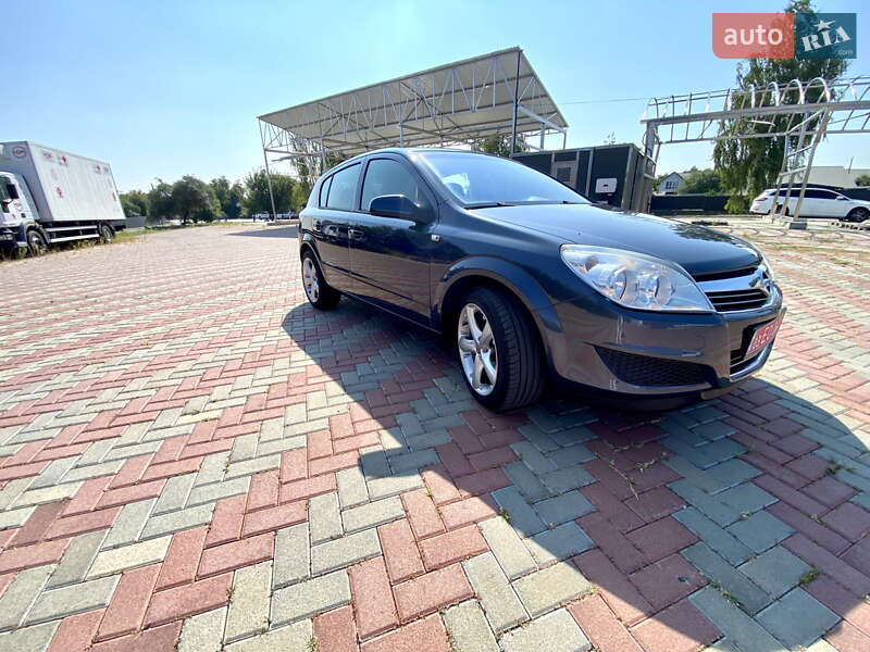 Хэтчбек Opel Astra 2008 в Белой Церкви