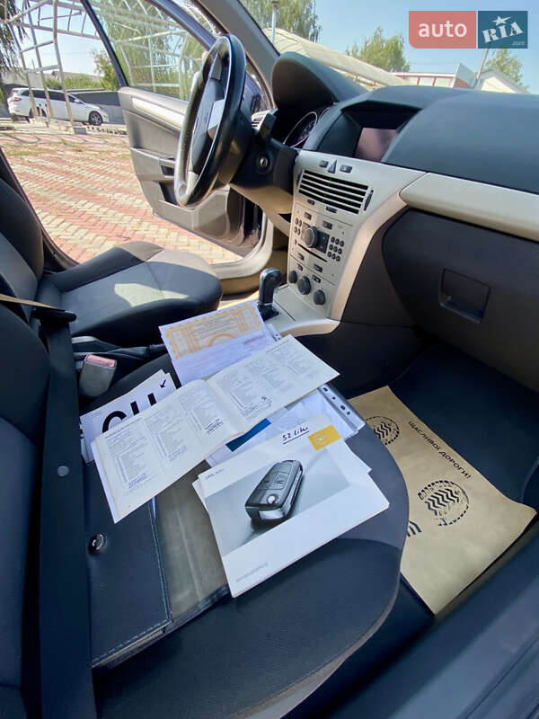 Хэтчбек Opel Astra 2008 в Белой Церкви