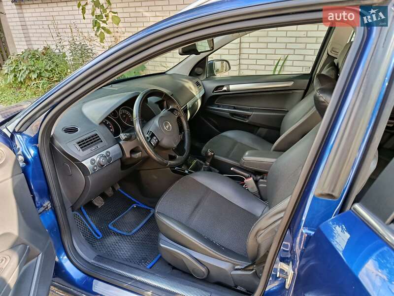 Универсал Opel Astra 2009 в Борисполе