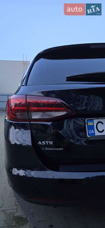 Универсал Opel Astra 2018 в Умани