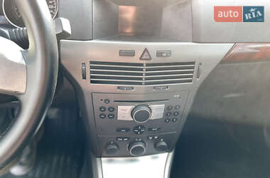 Универсал Opel Astra 2005 в 