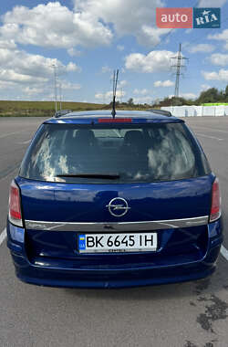 Универсал Opel Astra 2006 в 