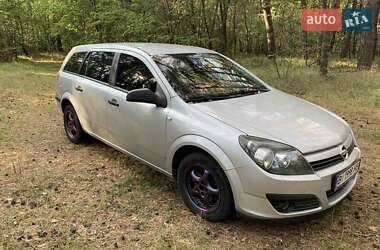 Універсал Opel Astra 2005 в Семенівці