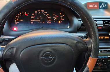 Универсал Opel Astra 1996 в 
