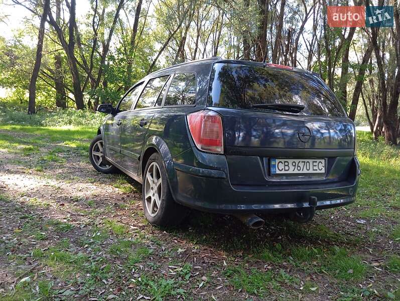 Універсал Opel Astra 2006 в Новгород-Сіверському