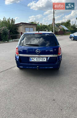 Универсал Opel Astra 2005 в 