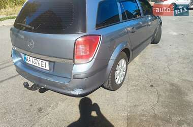 Универсал Opel Astra 2004 в 