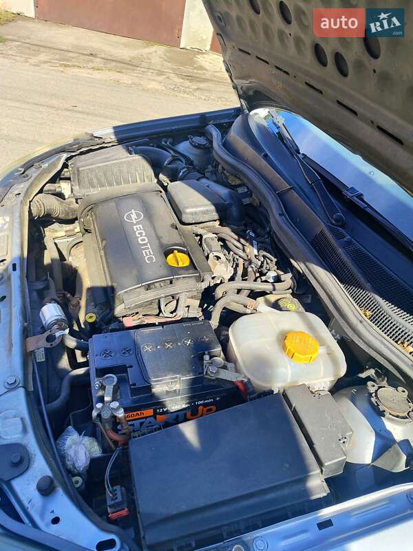 Универсал Opel Astra 2004 в Киеве