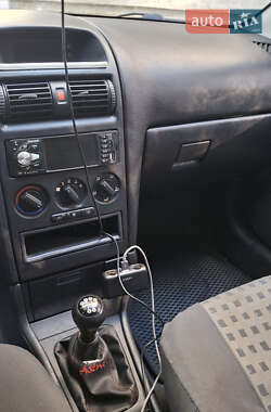 Седан Opel Astra 2008 в 