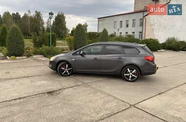 Универсал Opel Astra 2011 в 