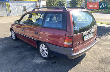 Универсал Opel Astra 1993 в 