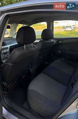 Седан Opel Astra 2008 в 