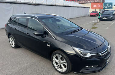 Универсал Opel Astra 2017 в Киеве