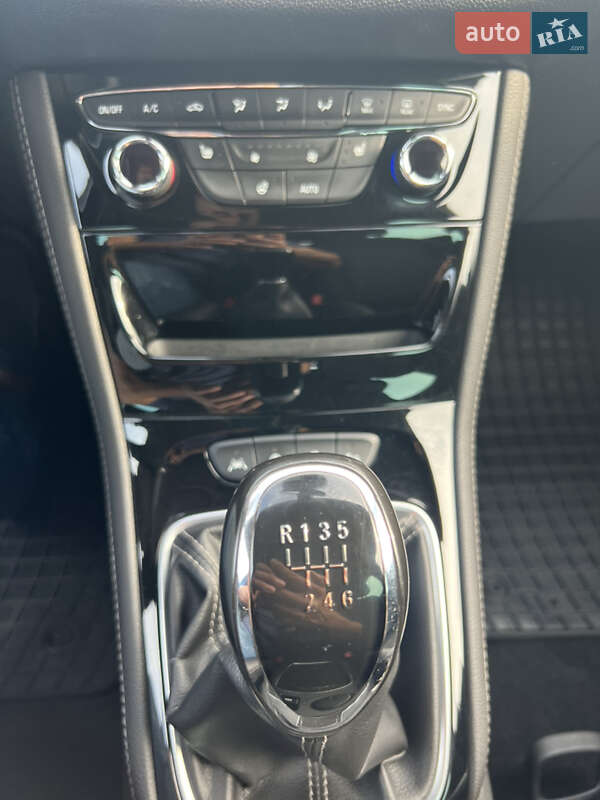 Универсал Opel Astra 2017 в Киеве фото 22 Универсал Opel Astra 2017 в Киеве