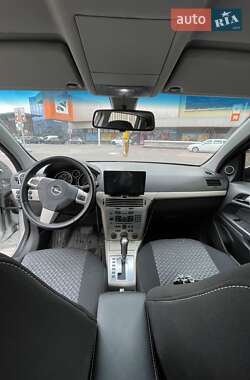 Универсал Opel Astra 2007 в 