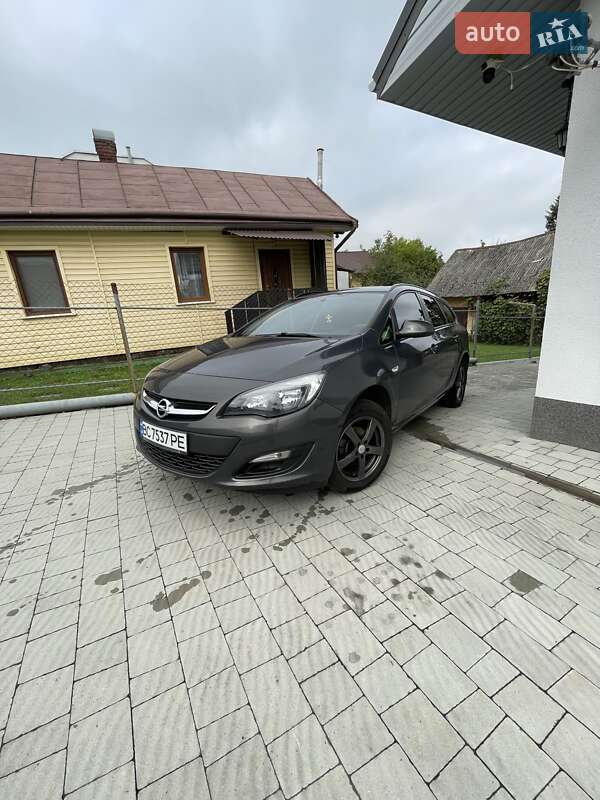 Opel Astra 2013
