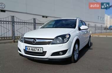 Універсал Opel Astra 2009 в Києві