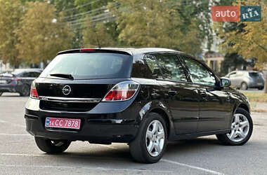 Хэтчбек Opel Astra 2007 в 