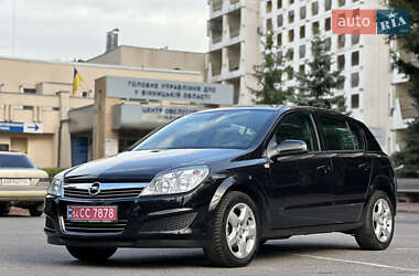 Хэтчбек Opel Astra 2007 в 