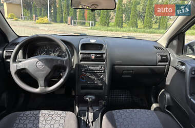 Седан Opel Astra 2000 в 