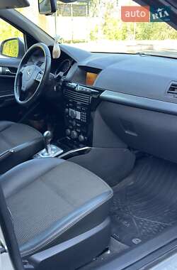 Універсал Opel Astra 2009 в 