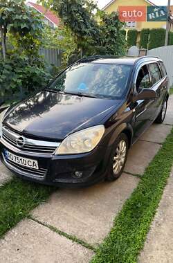 Универсал Opel Astra 2010 в Ужгороде