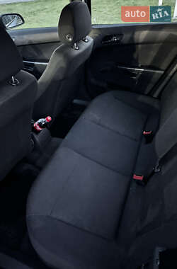 Хэтчбек Opel Astra 2006 в 