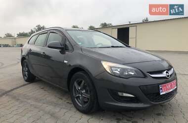 Универсал Opel Astra 2015 в Черновцах