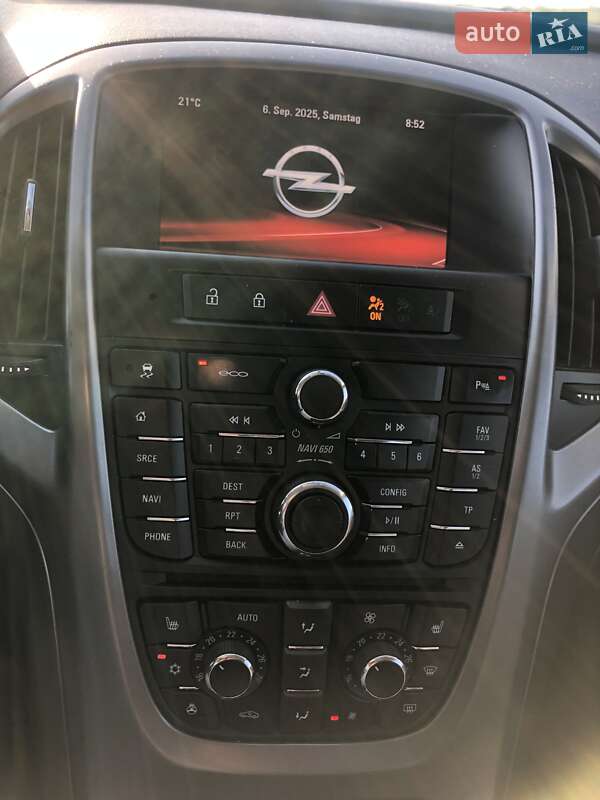 Универсал Opel Astra 2015 в Черновцах