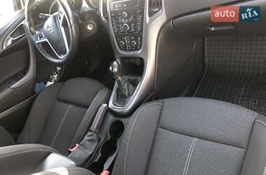 Универсал Opel Astra 2015 в 