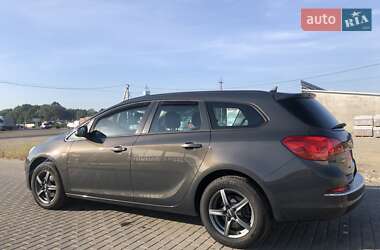 Универсал Opel Astra 2015 в 