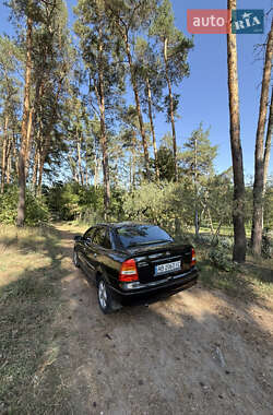 Седан Opel Astra 2008 в  фото 8 Седан Opel Astra 2008 в