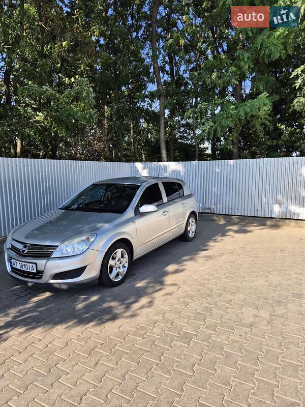 Opel Astra 2008