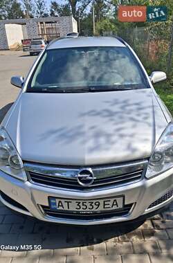 Универсал Opel Astra 2007 в Богородчанах