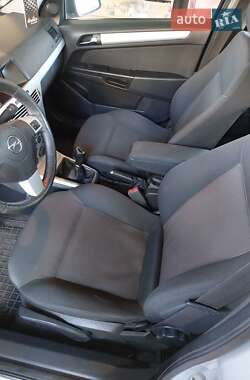 Универсал Opel Astra 2009 в 