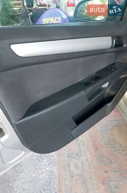 Универсал Opel Astra 2009 в 