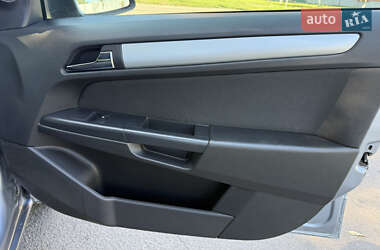 Универсал Opel Astra 2009 в 