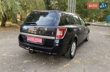 Универсал Opel Astra 2010 в 