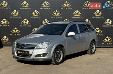 Универсал Opel Astra 2011 в 