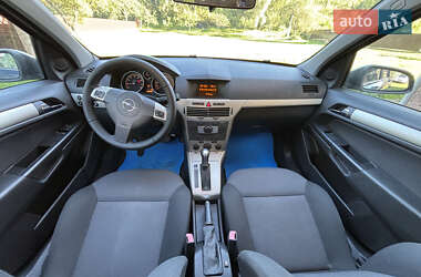Универсал Opel Astra 2007 в 