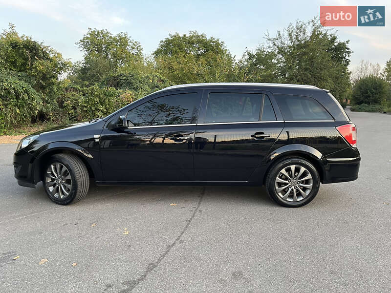 Универсал Opel Astra 2010 в Полтаве фото 5 Универсал Opel Astra 2010 в Полтаве