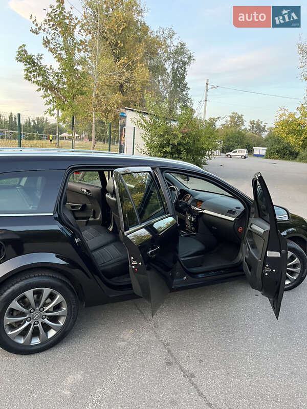 Универсал Opel Astra 2010 в Полтаве фото 20 Универсал Opel Astra 2010 в Полтаве