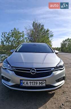 Универсал Opel Astra 2016 в 