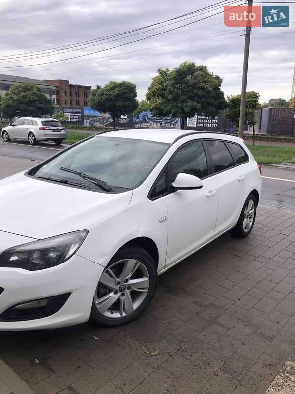 Універсал Opel Astra 2015 в 