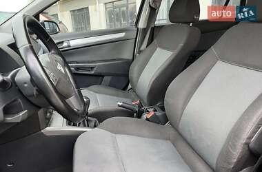 Универсал Opel Astra 2004 в 