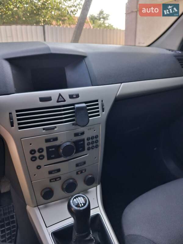 Хэтчбек Opel Astra 2008 в Николаеве