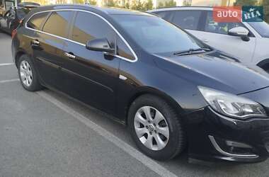 Універсал Opel Astra 2013 в Херсоні